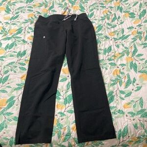 Figs Black Drawstring Scrub Pants with side pockets cargo med tall
